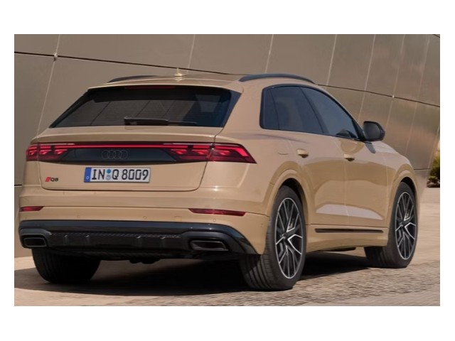 Vista trasera de un Audi Q8 2026