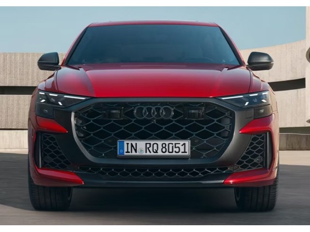 Frente de un Audi Q8 2026