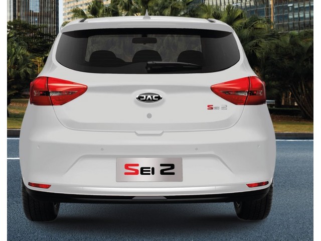 Vista trasera de un Jac SEI2 2026