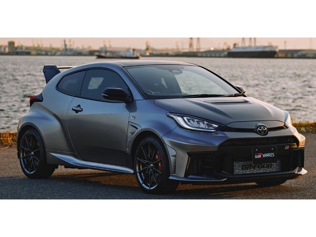 Frente de un Toyota Yaris 2027