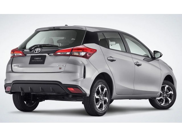 Vista trasera de un Toyota Yaris 2026