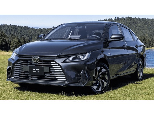 Vista trasera de un Toyota Yaris 2026